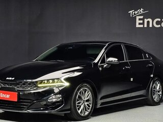 2022 Kia K5 III, чёрный, 2350000 рублей, вид 1