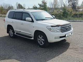 2011 Toyota Land Cruiser 200 Series, белый, 3300000 рублей, вид 3