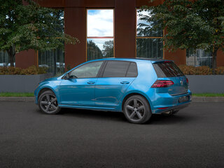 2013 Volkswagen Golf VII, голубой, 1390000 рублей, вид 4