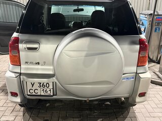 2001 Toyota RAV4 II (XA20), серебристый, 850000 рублей, вид 2