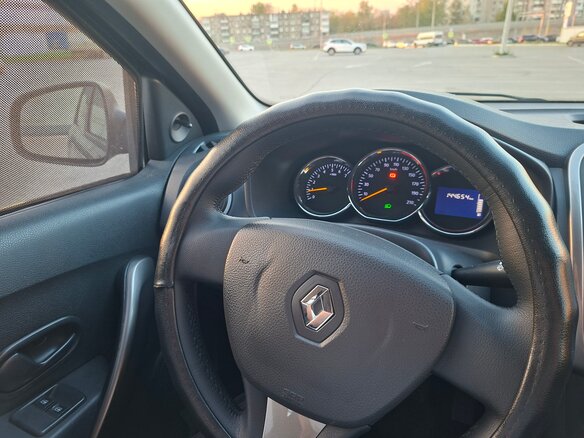 2014 Renault Logan II, чёрный, 566800 рублей - вид 5