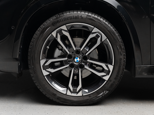 2025 BMW X1 20i xDrive III (U11/U12), чёрный - вид 10