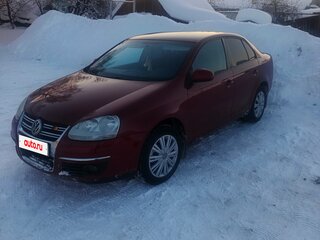 2009 Volkswagen Jetta V, пурпурный, 500000 рублей, вид 2