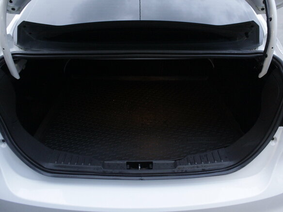 2012 Ford Focus III, белый - вид 21