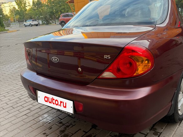 2006 Kia Spectra I Рестайлинг 2, красный - вид 4
