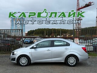 2013 Chevrolet Aveo II, серебристый, 629000 рублей, вид 3