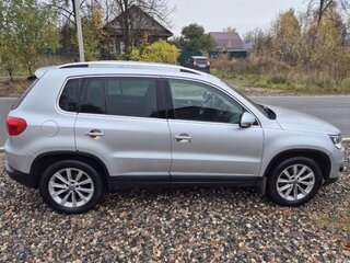 2011 Volkswagen Tiguan I Рестайлинг, серебристый, 850000 рублей, вид 3
