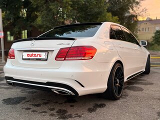 2013 Mercedes-Benz E-Класс 200 IV (W212, S212, C207) Рестайлинг, белый, 1800000 рублей, вид 4