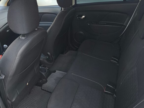 2017 Renault Logan II, белый - вид 9