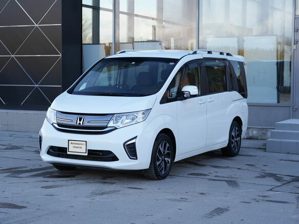 2016 Honda Stepwgn Spada V, белый, 1660000 рублей