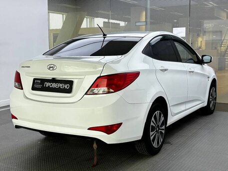 2016 Hyundai Solaris I Рестайлинг, белый, 869900 рублей, вид 5
