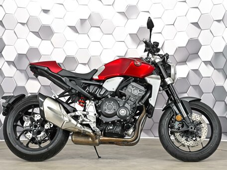 2018 Honda CB 1000R, красный, 975000 рублей, вид 3