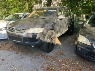 2008 Volkswagen Touareg I Рестайлинг, серый, 750000 рублей, вид 3