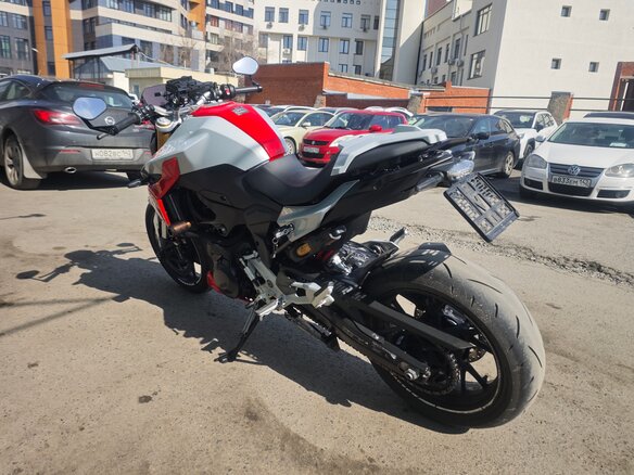 2020 BMW F 900 R, чёрный, 1000000 рублей - вид 8