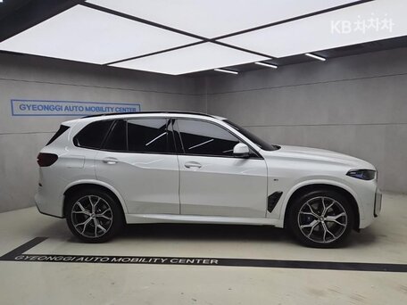 2026 BMW X5 Long 40Li IV (G05/G18) Рестайлинг, белый, 11000000 рублей, вид 2