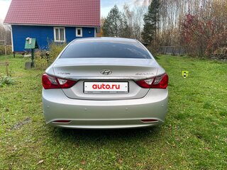 2011 Hyundai Sonata VI (YF), серебристый, 840000 рублей, вид 5