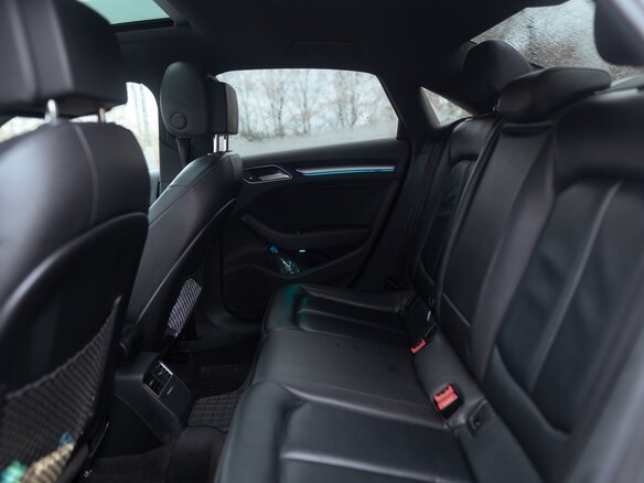 2017 Audi A3 III (8V) Рестайлинг, серебристый, 2190000 рублей - вид 15