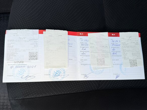 2013 Toyota Prius III Рестайлинг (XW30), серый, 1200000 рублей - вид 11