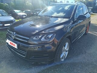 2014 Volkswagen Touareg II, чёрный, 1805000 рублей, вид 3