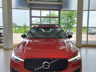 2021 Volvo XC60 II, красный, 4500000 рублей, вид 3