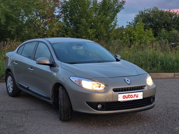 2012 Renault Fluence I, бежевый - вид 2