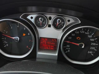 2008 Ford Focus II Рестайлинг, фиолетовый, 300000 рублей, вид 4