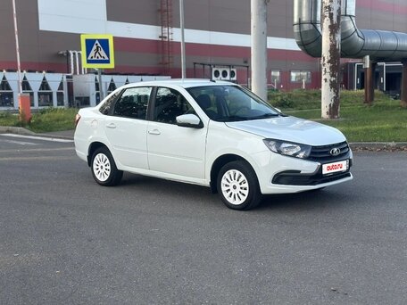 2024 Lada (ВАЗ) Granta I Рестайлинг, белый, 620000 рублей, вид 2