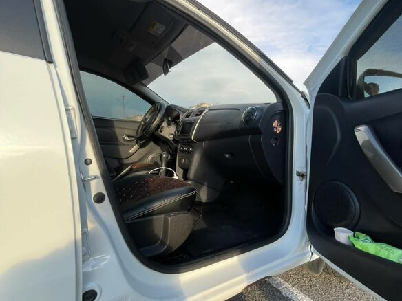 2020 Renault Logan II Рестайлинг, белый, 849000 рублей - вид 11