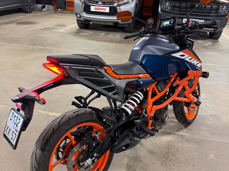 2023 KTM 390 Duke, синий, 550000 рублей, вид 3