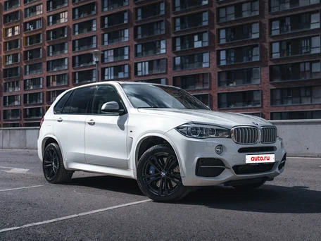 2016 BMW X5 M50d III (F15), белый, 4500000 рублей, вид 1