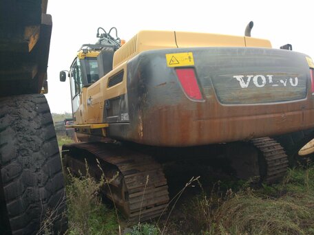 2014 Volvo EC, жёлтый, 8553000 рублей, вид 4