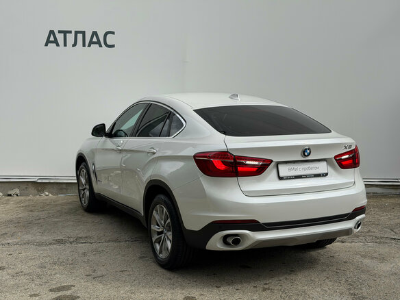 2017 BMW X6 30d II (F16), белый, 5100000 рублей - вид 6