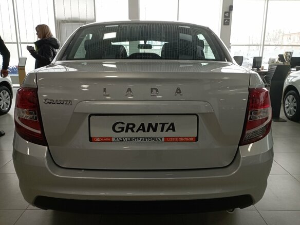 2026 Lada (ВАЗ) Granta I Рестайлинг, серебристый - вид 6