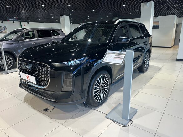 2026 Tenet T8, чёрный, 3885000 рублей