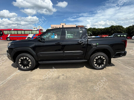 2026 Toyota Hilux IX, чёрный, 7990000 рублей, вид 3