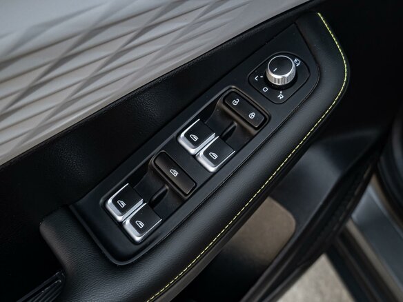 2023 Geely Coolray (Binyue Cool) I Рестайлинг, серый - вид 20