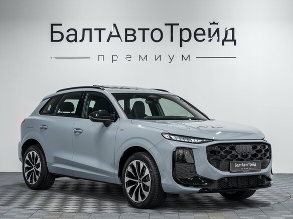 2026 Audi Q3 TFSI III (FJ), серый, 7550000 рублей - вид 4