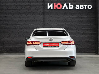 2018 Toyota Camry VIII (XV70), белый, 2300000 рублей, вид 5