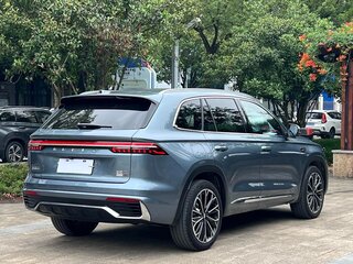 2025 Geely Monjaro (Xingyue L) I Рестайлинг (China Market), серебристый, 3489000 рублей, вид 4