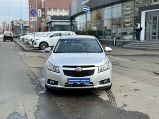 2012 Chevrolet Cruze I, серебристый, 729000 рублей, вид 2