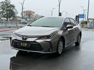 2026 Toyota Corolla Sporty XII (E210) Рестайлинг, серебристый, 1235124 рублей, вид 1