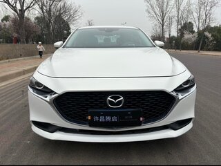 2021 Mazda 3 Axela IV (BP), белый, 1400000 рублей, вид 1