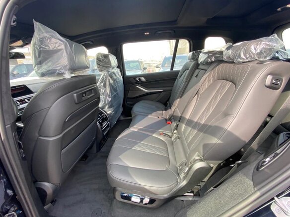 2025 BMW X7 30d I (G07), чёрный - вид 9
