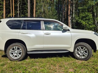 2010 Toyota Land Cruiser Prado 150 Series, белый, 2350000 рублей, вид 3
