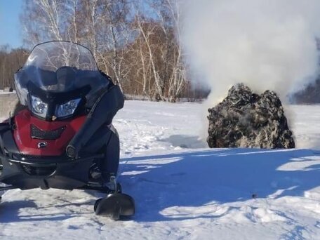 2011 BRP Ski-Doo Expedition SE 1200, красный, 1450000 рублей, вид 2
