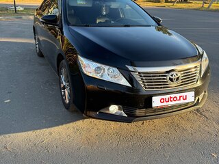 2014 Toyota Camry VII (XV50), чёрный, 2050000 рублей, вид 3