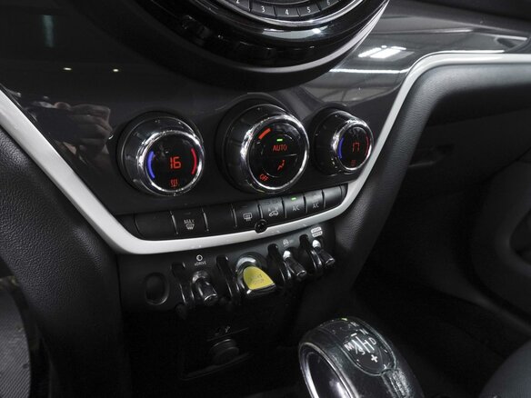 2019 Mini Countryman Cooper S E II, чёрный, 2160000 рублей - вид 14