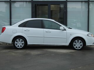 2013 Daewoo Gentra II, белый, 570000 рублей, вид 4