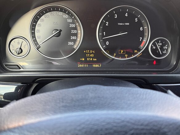 2010 BMW 5 серии 523i VI (F10/F11/F07), чёрный, 1500000 рублей - вид 18