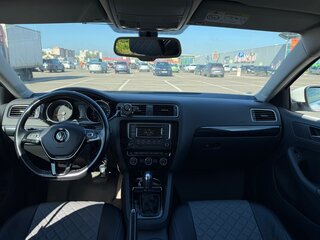 2015 Volkswagen Jetta VI Рестайлинг, белый, 1352000 рублей, вид 4